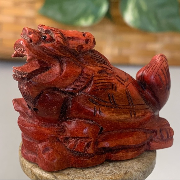 Japanese Netsuke Dragon Turtle Beast Boxwood Carving Hand Carved Red Wood Animal - Picture 6 of 14